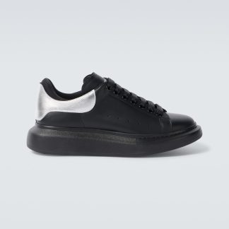 Großhandel Luxus Alexander McQueen Übergroße Leder-Sneakers schwarz