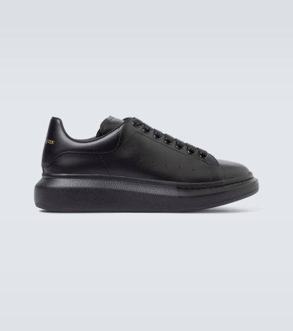 Großhandelsdesigner Alexander McQueen Übergroße Leder-Sneakers schwarz