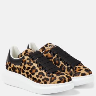 Mode-Luxus Alexander McQueen Übergroße Leder-Sneakers mit Leopardenmuster schwarz